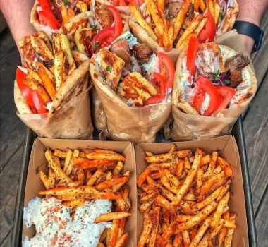 SOUVLAKI – MÓN ĂN LÀM NÊN THƯƠNG HIỆU ẨM THỰC CỦA HY LẠP